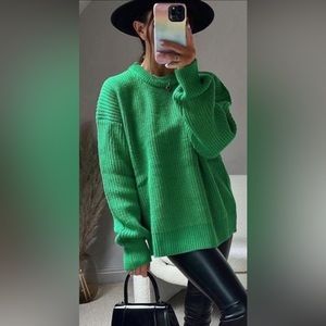 Zara Classic Oversized Green Knit Sweater - Women